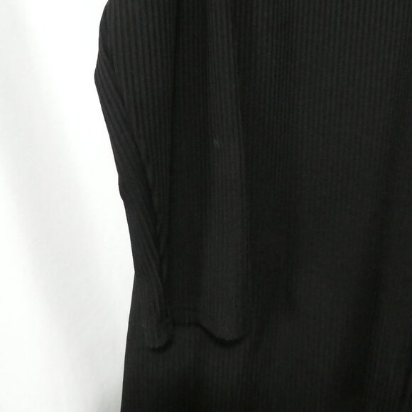 SHEIN - Curve | 1XL | Ribbed Black Asymmetric Hem Long Sleeve Shirt - Picture 13 of 16